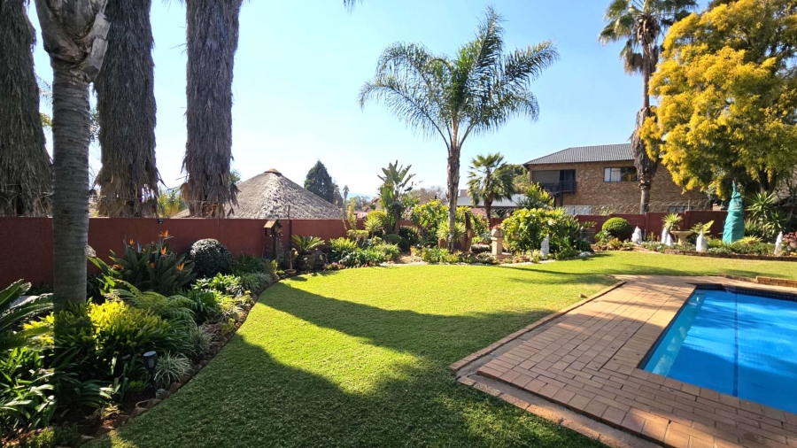 4 Bedroom Property for Sale in Ifafi North West